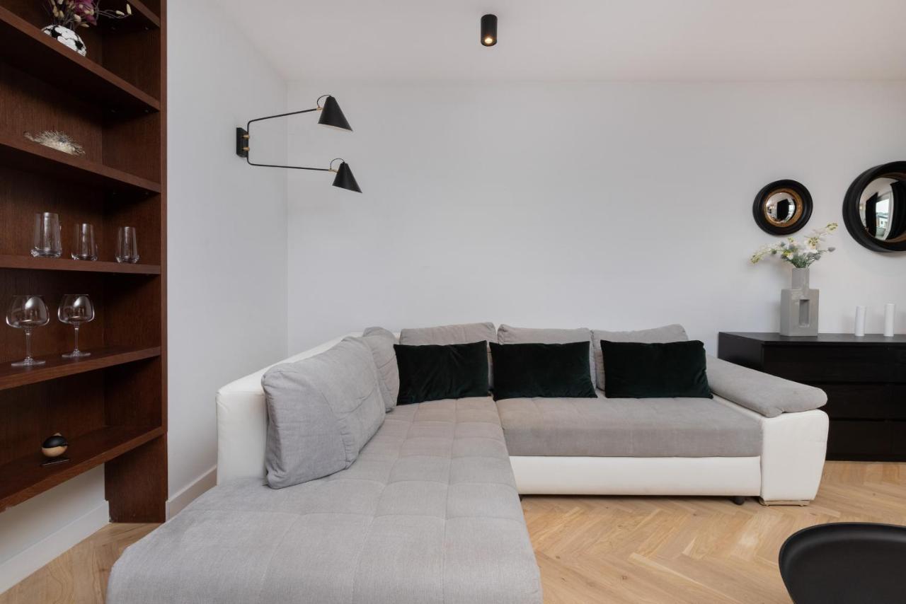 Superior Apartment With Balcony & Parking Gdansk By Noclegi Renters Prestige Zewnętrze zdjęcie