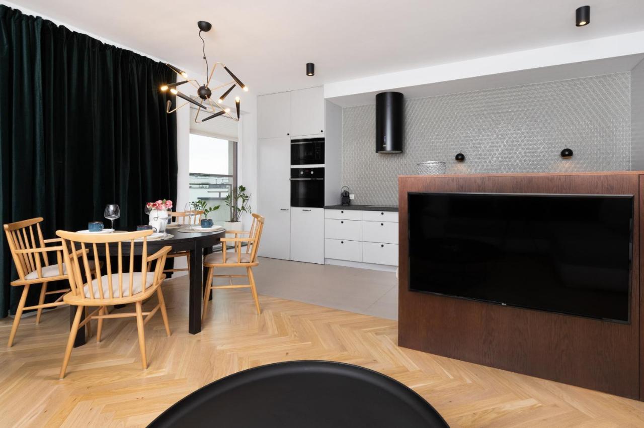 Superior Apartment With Balcony & Parking Gdansk By Noclegi Renters Prestige Zewnętrze zdjęcie