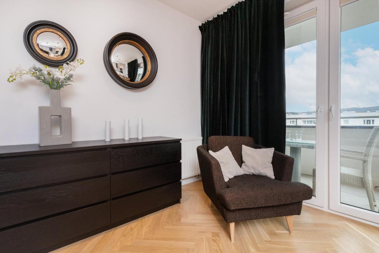 Superior Apartment With Balcony & Parking Gdansk By Noclegi Renters Prestige Zewnętrze zdjęcie